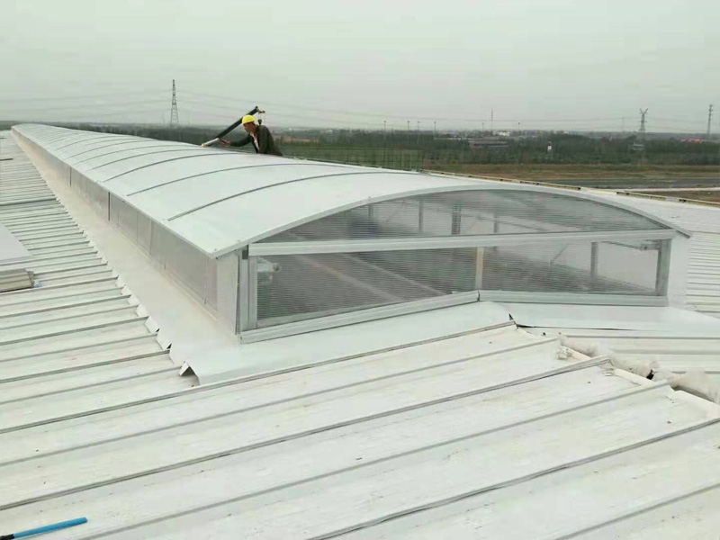 圆拱型电动排烟天窗